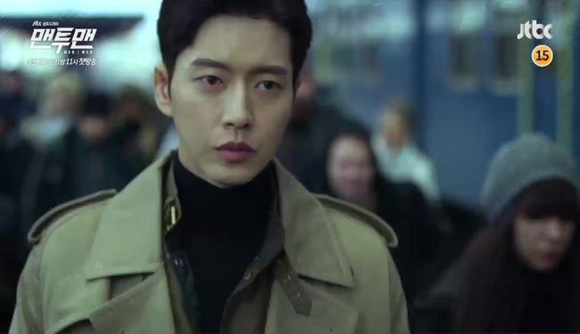 Park Hae Jin vẫn bình tĩnh và đẹp trai dù sắp đầu rơi máu chảy (4) Park Hae Jin vẫn bình tĩnh và đẹp trai dù sắp đầu rơi máu chảy (4)