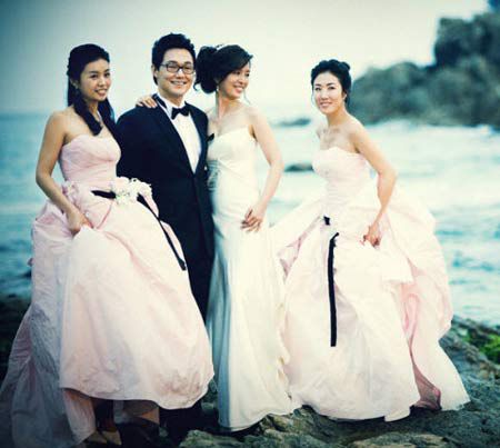 Ngắm bộ ảnh cưới "hiếm hoi"của Park Sung Woong và Shin Eun Jung (5)