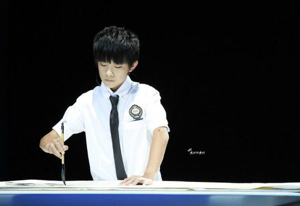 Những sao nhí Hoa ngữ mang khí chất "soái ca" khiến bạn thầm thương trộm nhớ (18)