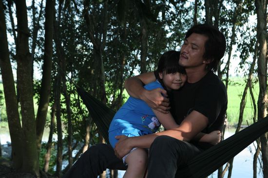 Kẻ ngược dòng: Phim hành động rượt đuổi vô hấp dẫn, kịch tính (6)